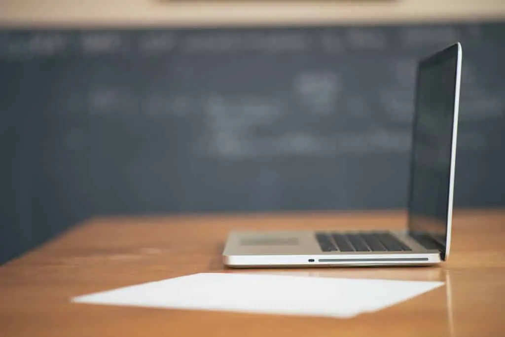 languages LMS with SCORM