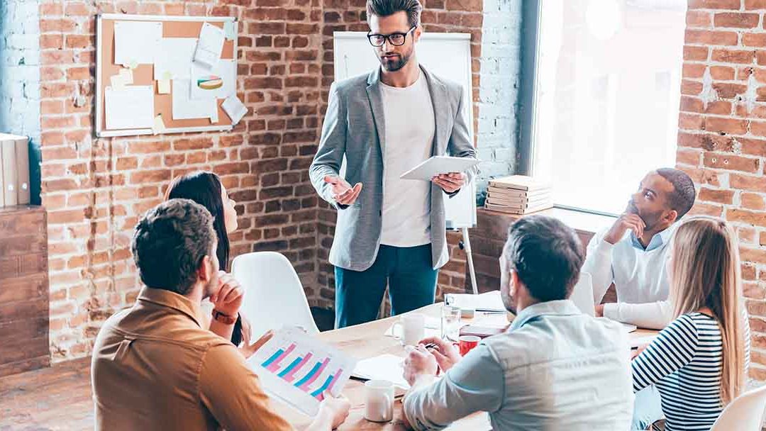 Cómo elegir un catálogo de especialidades formativas para empresas y centros de formación